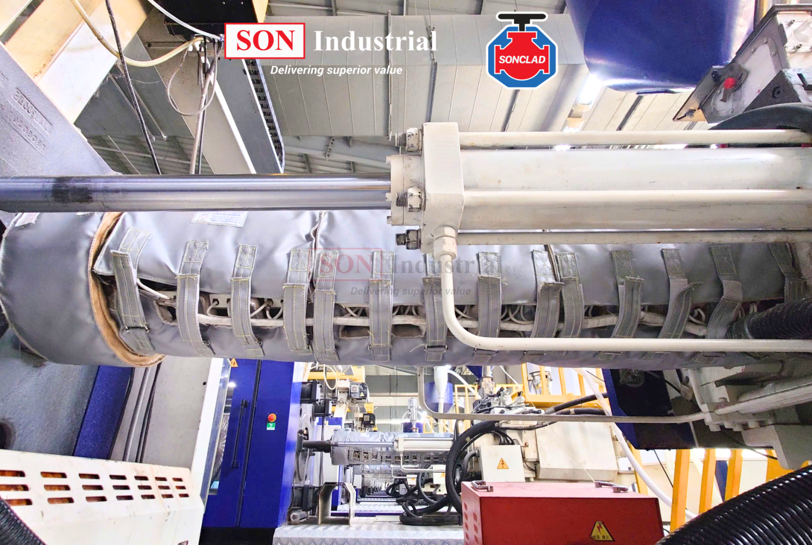 TÚI BẢO ÔN TRỤC VÍT MÁY ÉP NHỰA