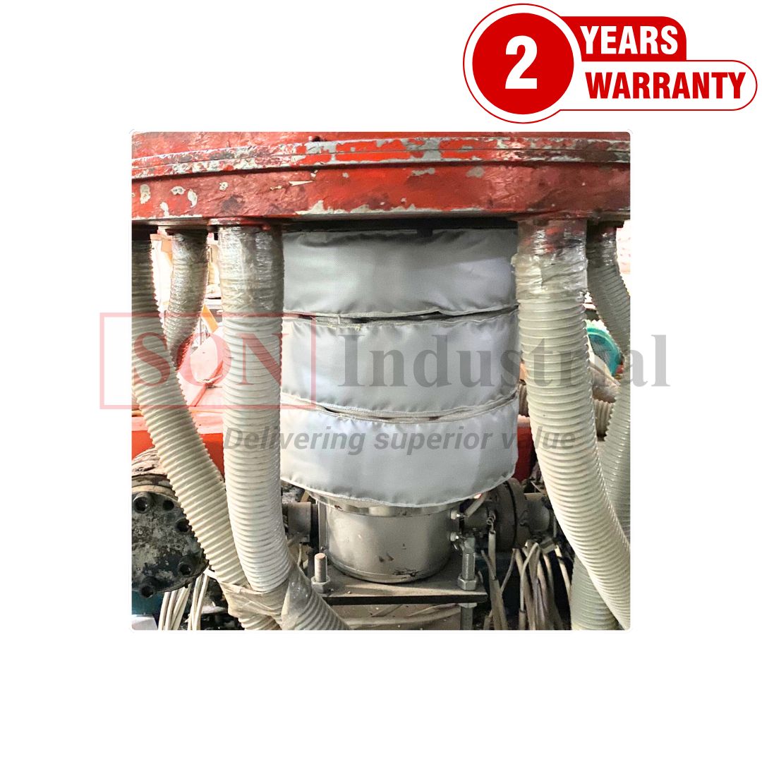 Kích thước: Đầy đủ theo nhu cầu Vật liệu cách nhiệt : Rockwool 80 kg/m3, độ dày 50mm Vải sợi thủy tinh phủ silicone 2 mặt Chống thấm nước Chịu nhiệt cao Nhãn hiệu: SONCLAD Nhà sản xuất: SON INDUSTRIAL Xuất xứ: Việt Nam